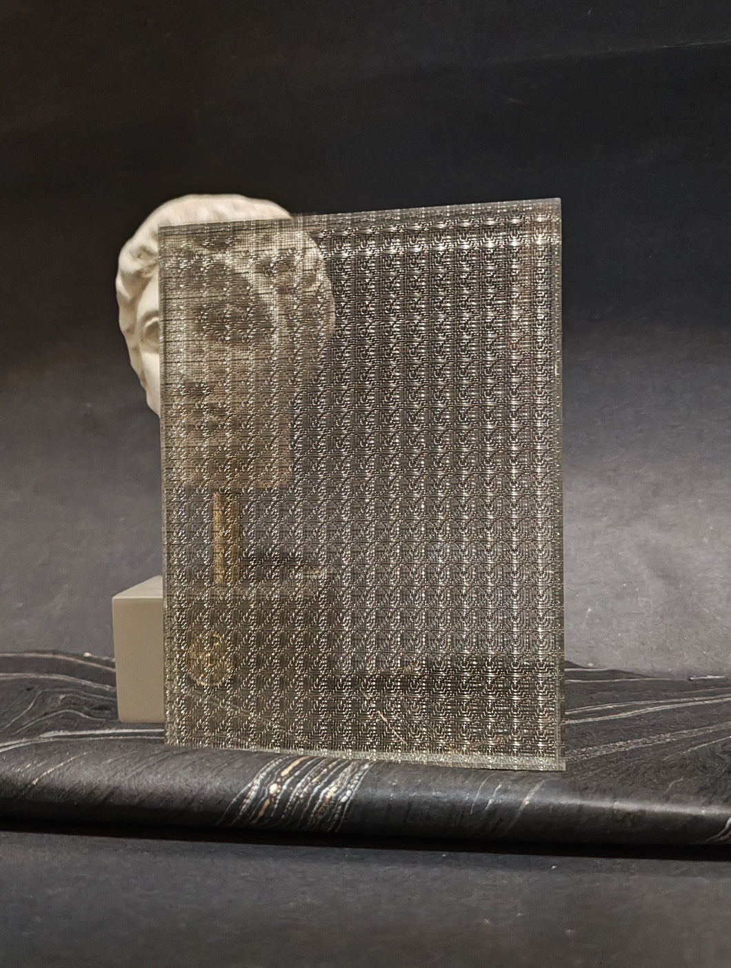 IWEB Metal Mesh Laminated Glass