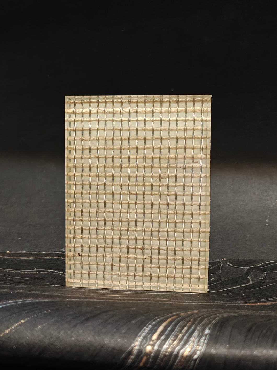 Ferroiuta Mesh Laminated Glass